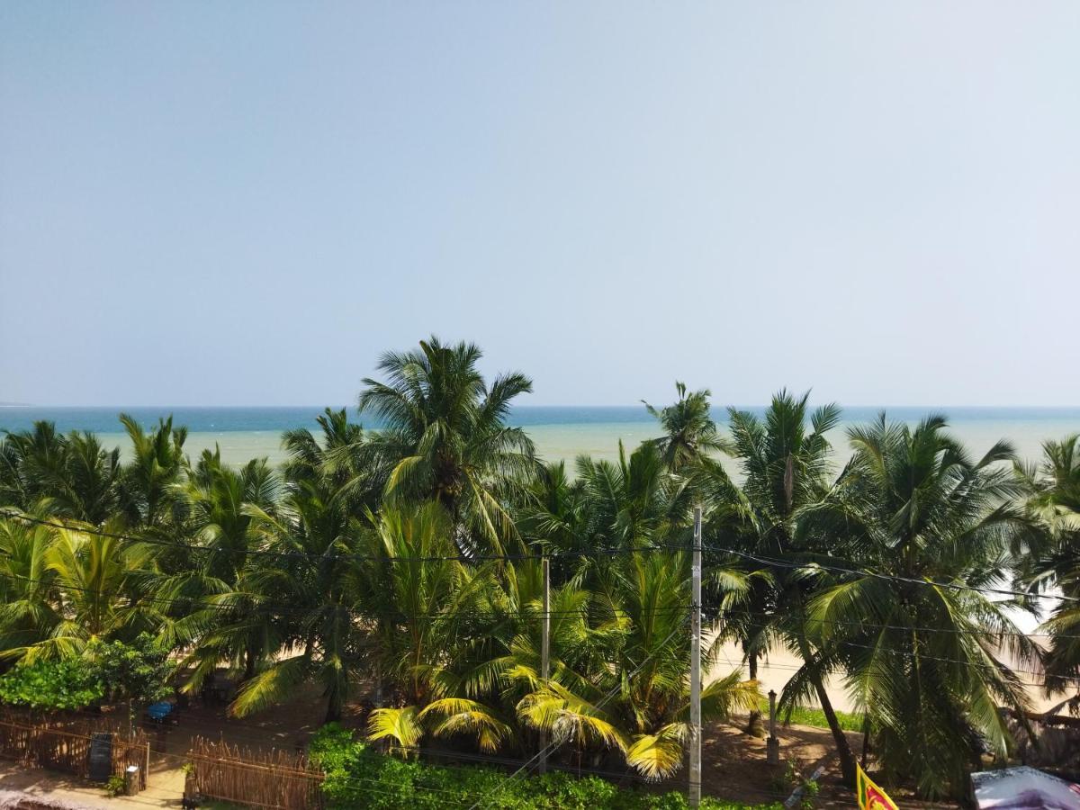 Shanika Beach Inn Тангале Екстериор снимка