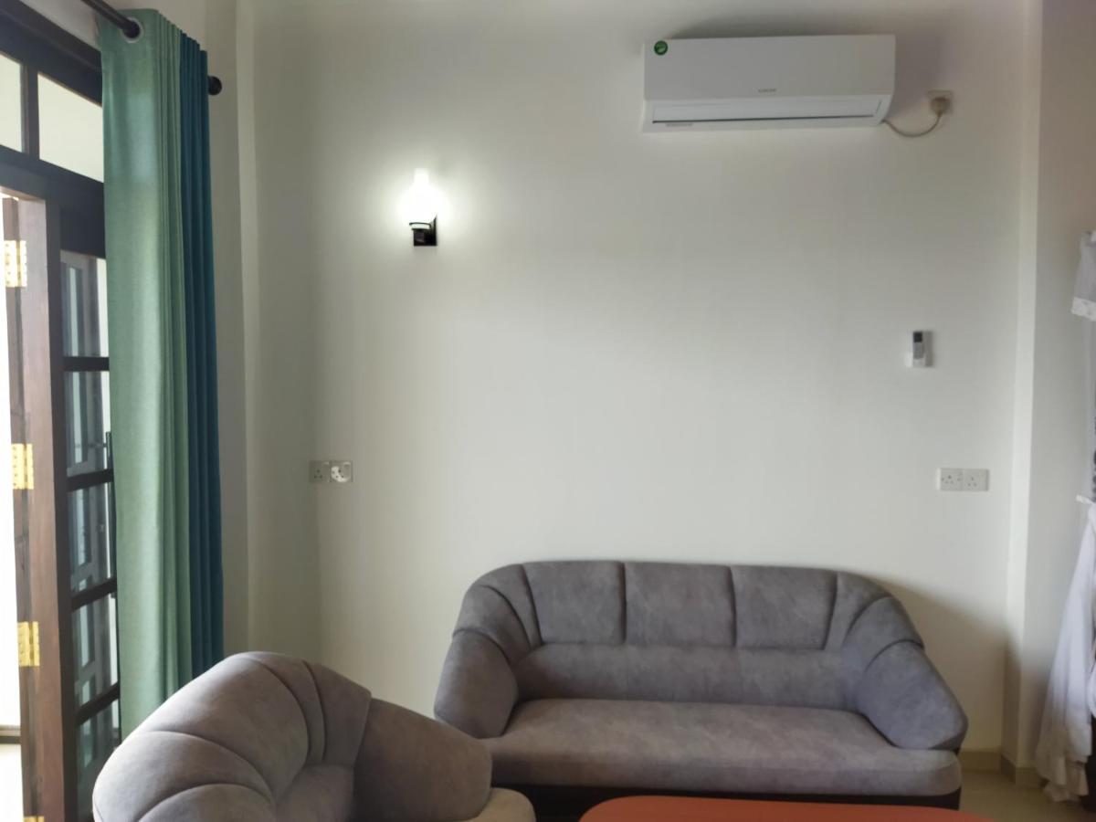 Shanika Beach Inn Тангале Екстериор снимка